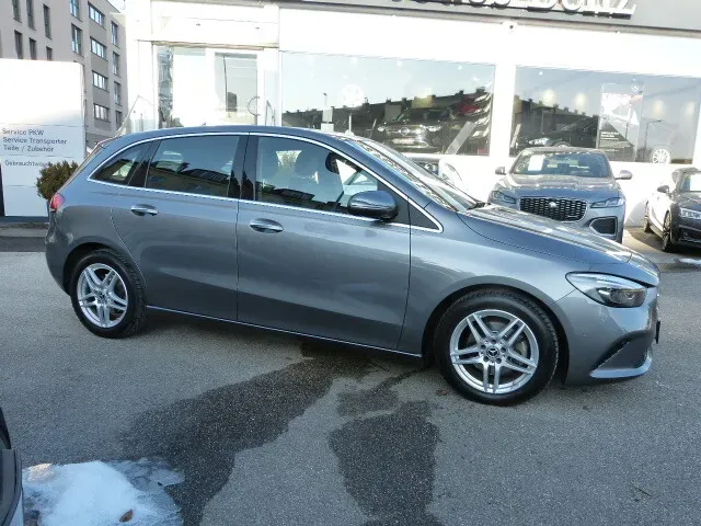Mercedes-Benz B-Class 2019 photo 3