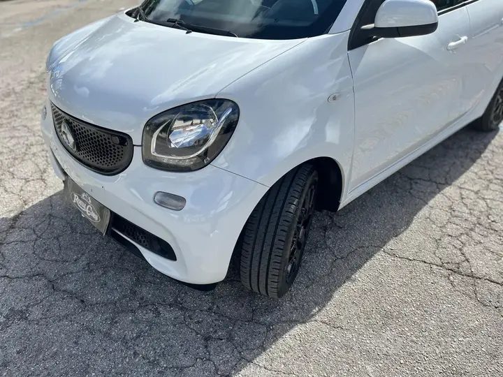 Smart Forfour 2015 photo 4