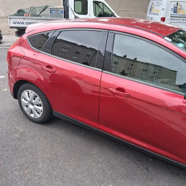 Ford Focus 2012 photo 3