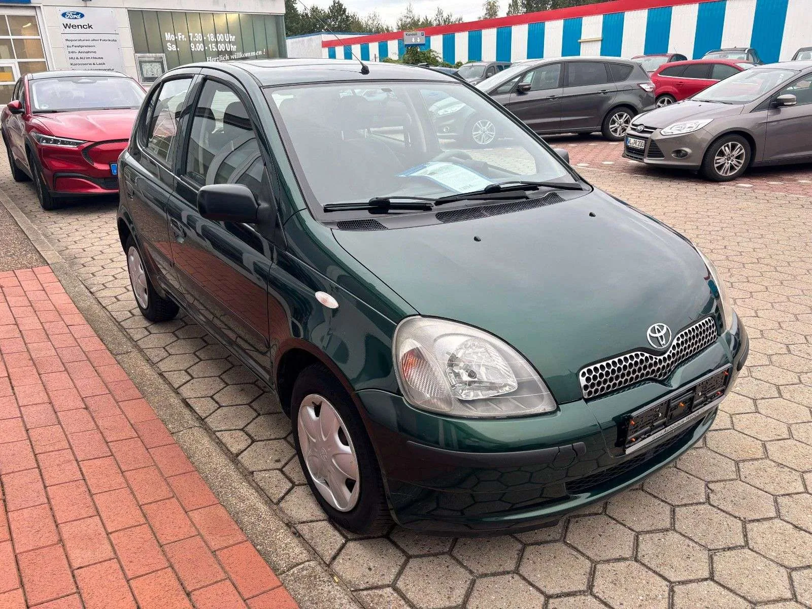 Toyota Yaris 2001 photo 4