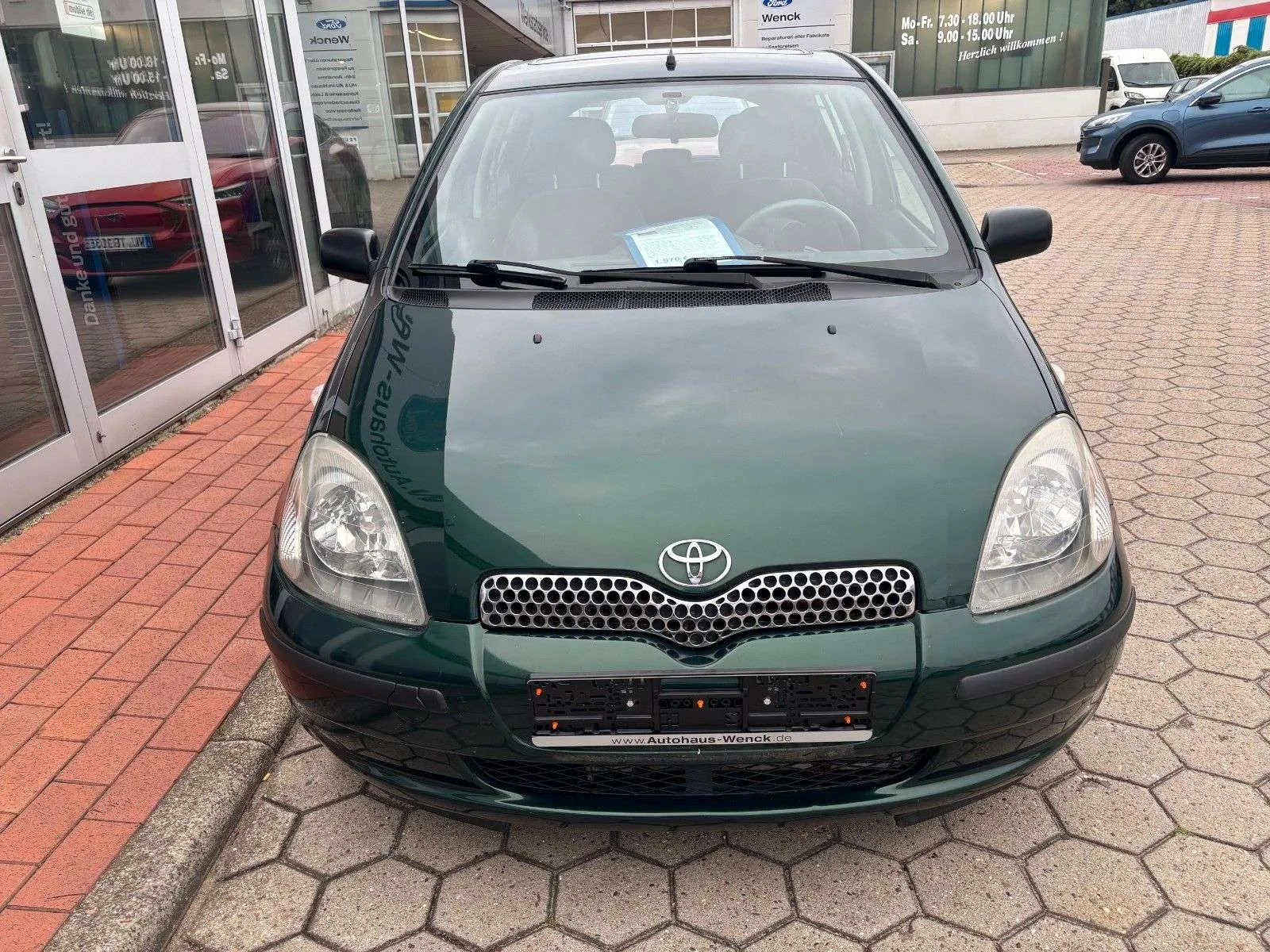 Toyota Yaris 2001 photo 3