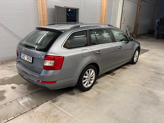 Skoda Octavia 2014 photo 3