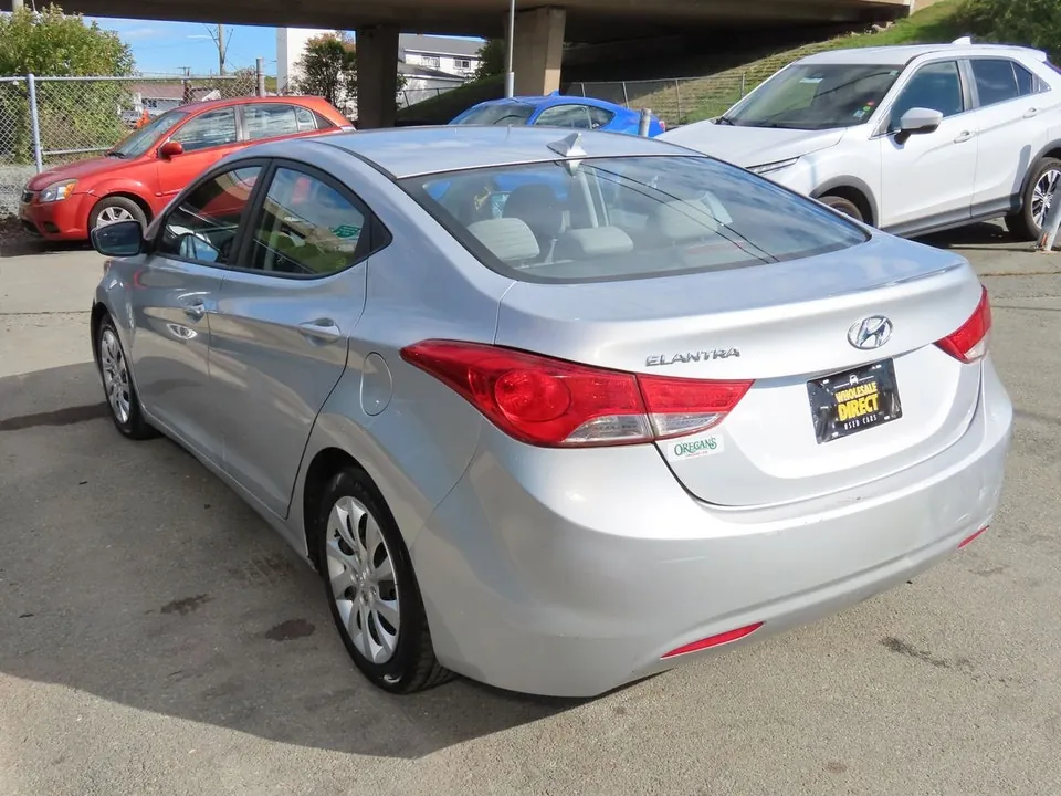 Hyundai Elantra 2013 photo 4