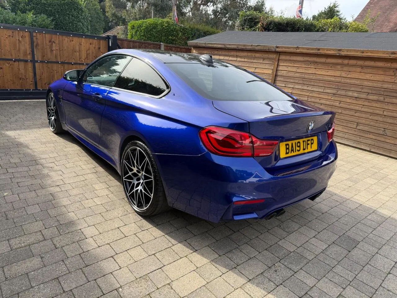 BMW M4 2019 photo 5
