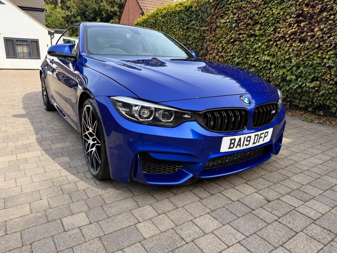 BMW M4 2019 photo 2