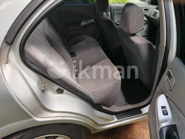 Nissan Sunny 2001 photo 4