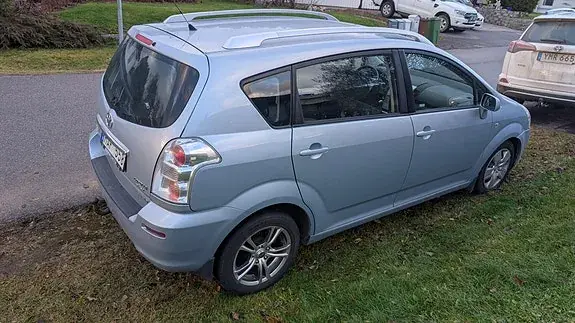 Toyota Corolla Verso 2008 photo 3
