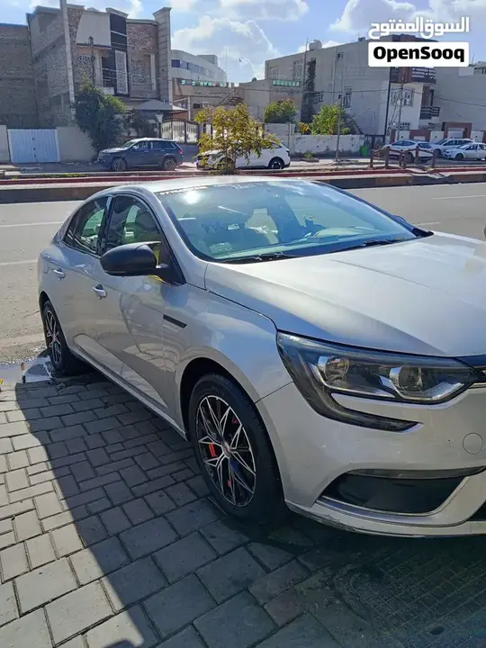 Renault Megane 2019 photo 3