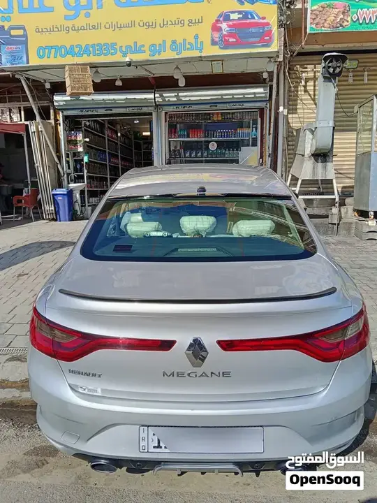Renault Megane 2019 photo 2