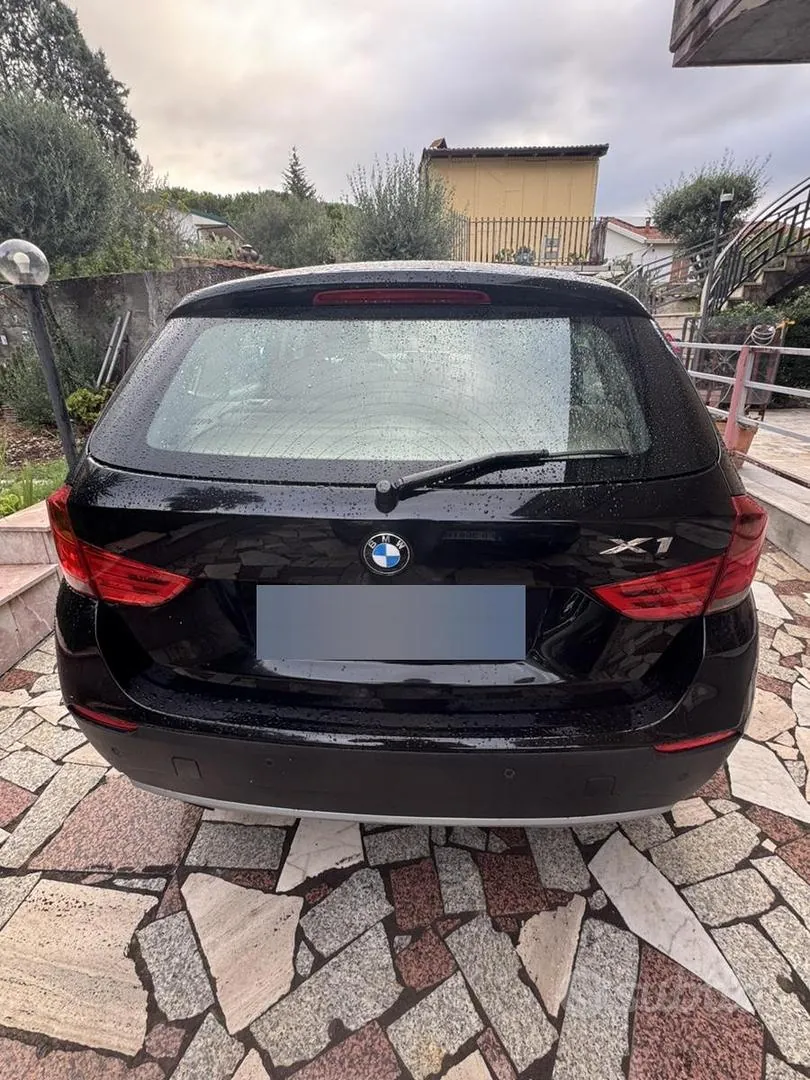 BMW X1 2010 photo 2
