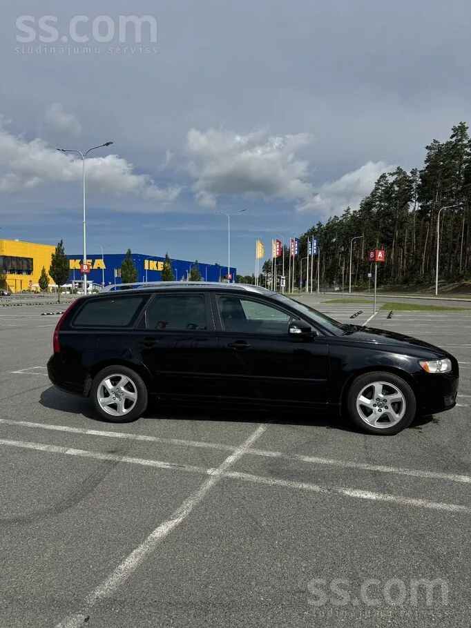 Volvo V50 2010 photo 5