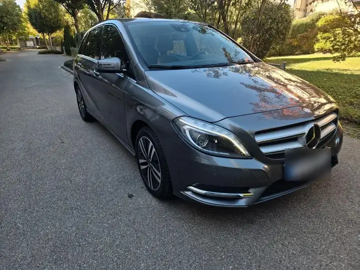 Mercedes-Benz B 200 Urban