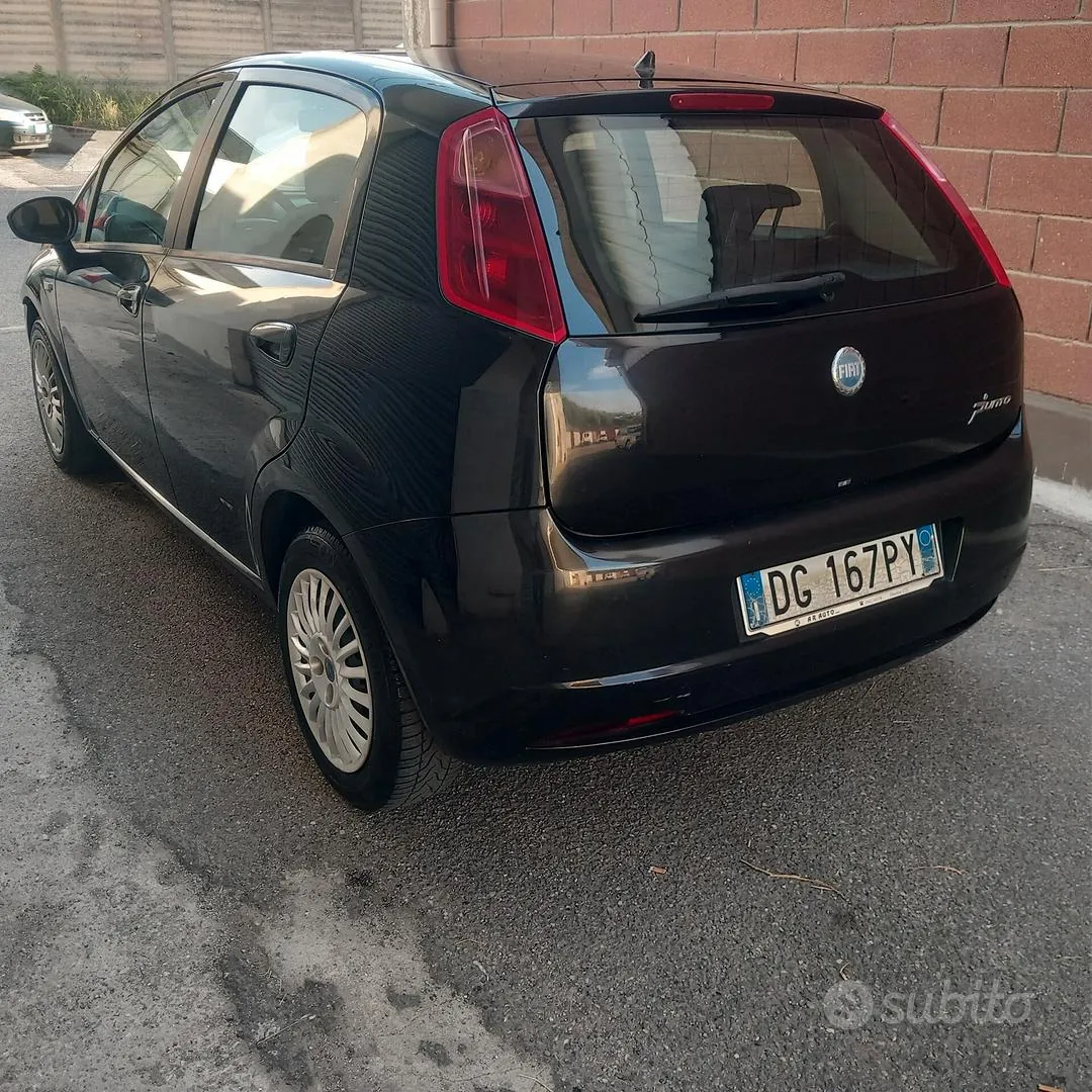 Fiat Grande Punto 2007 photo 4