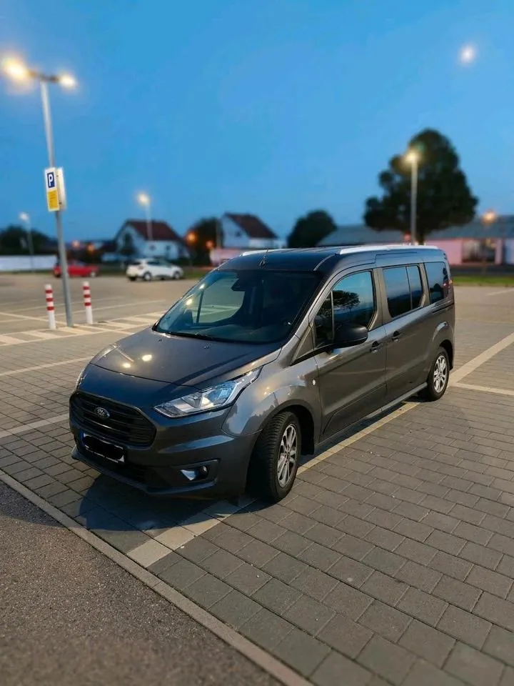 Ford Grand Tourneo Connect