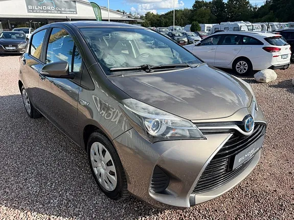 Toyota Yaris 2016 photo 2
