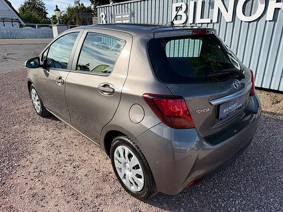 Toyota Yaris 2016 photo 4