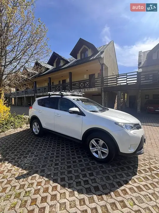 Toyota Rav4 2013 photo 3