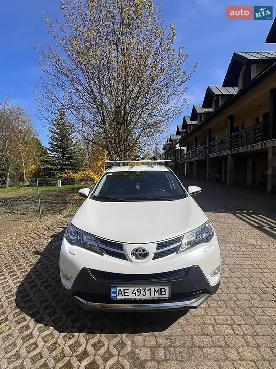 Toyota Rav4 2013 photo 5