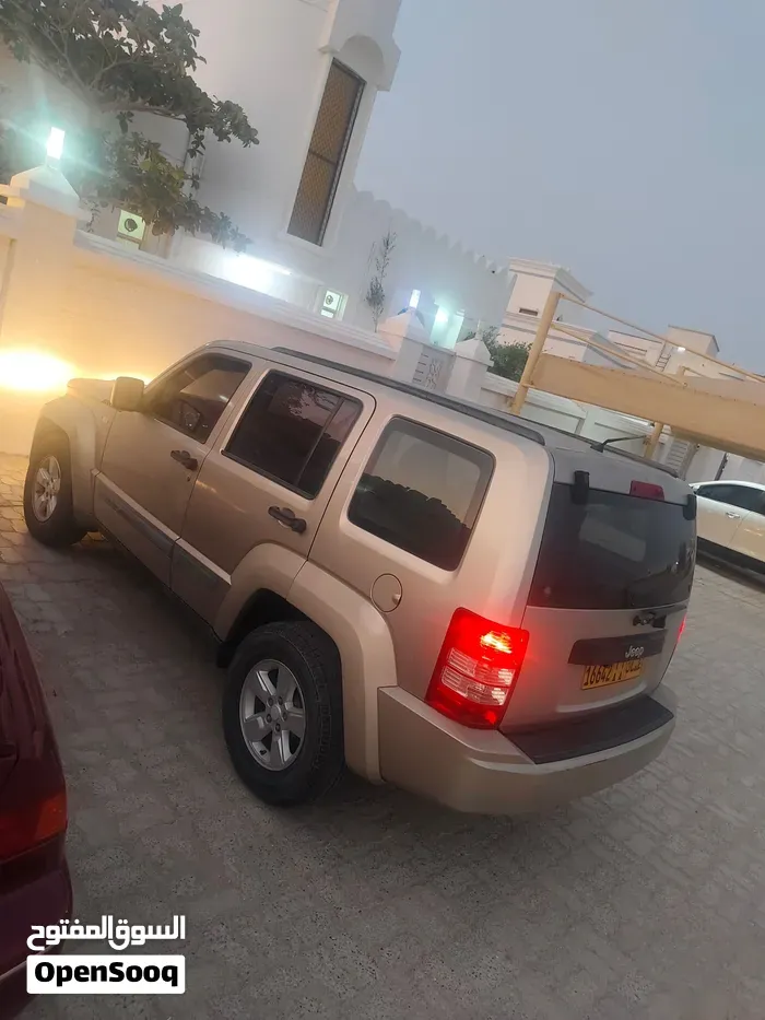 Jeep Cherokee 2009 photo 5