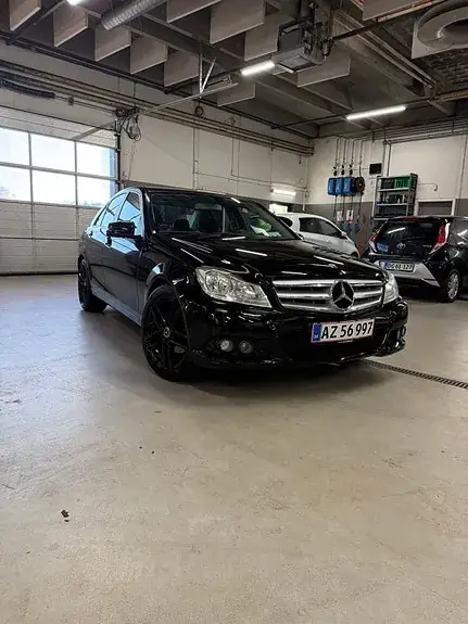 Mercedes-Benz C 220 2013 photo 2