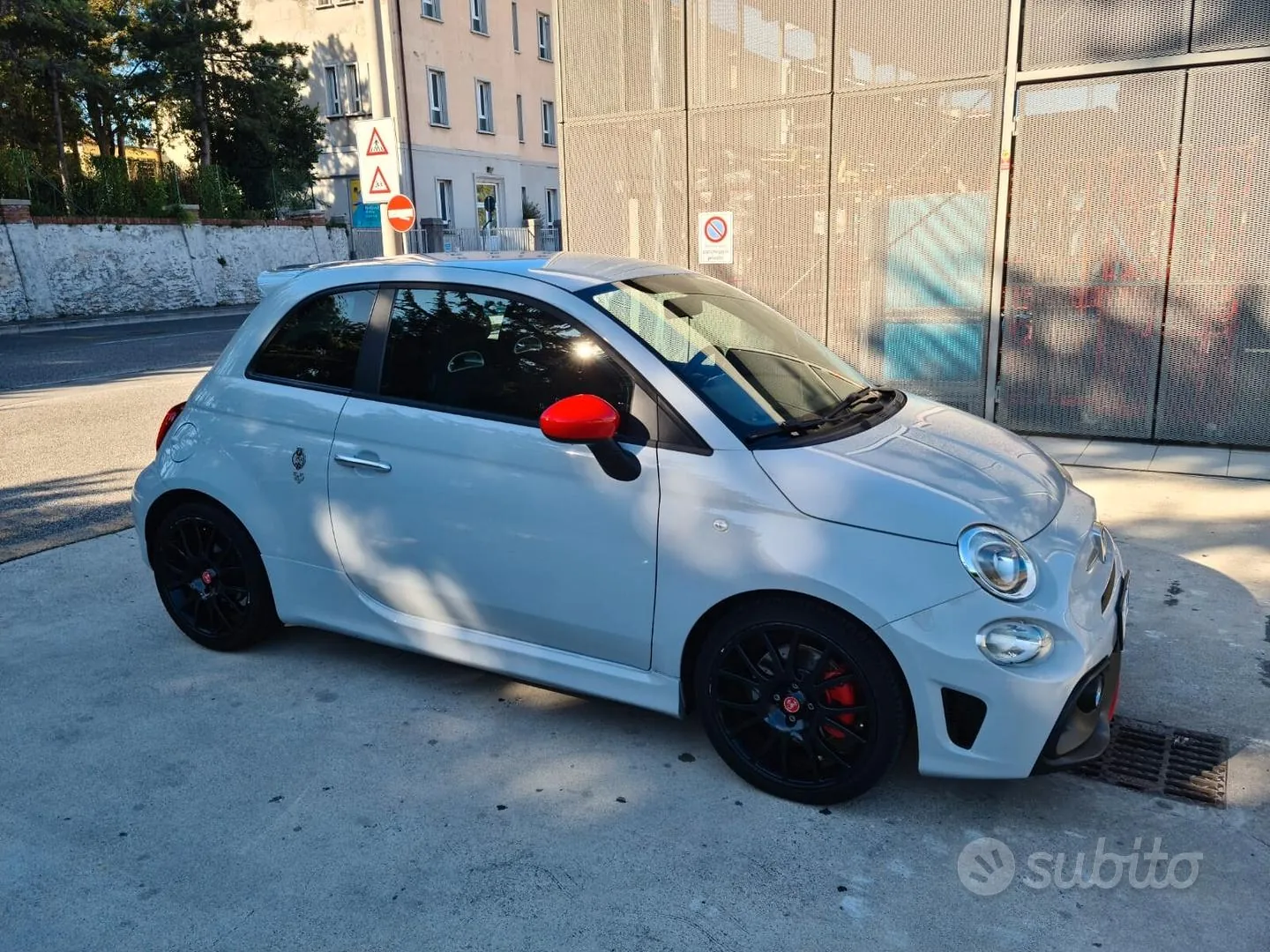 Abarth 595 2019 photo 2