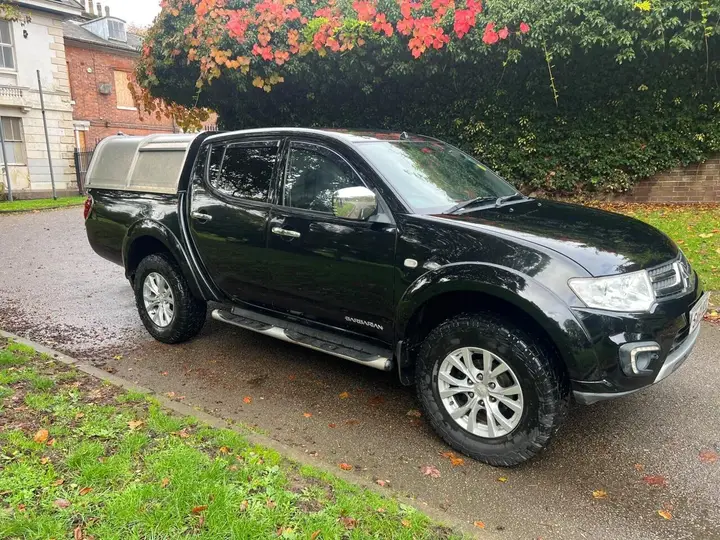 Mitsubishi L200 2014 photo 5