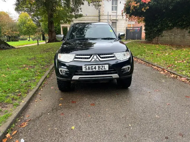 Mitsubishi L200 2014 photo 3