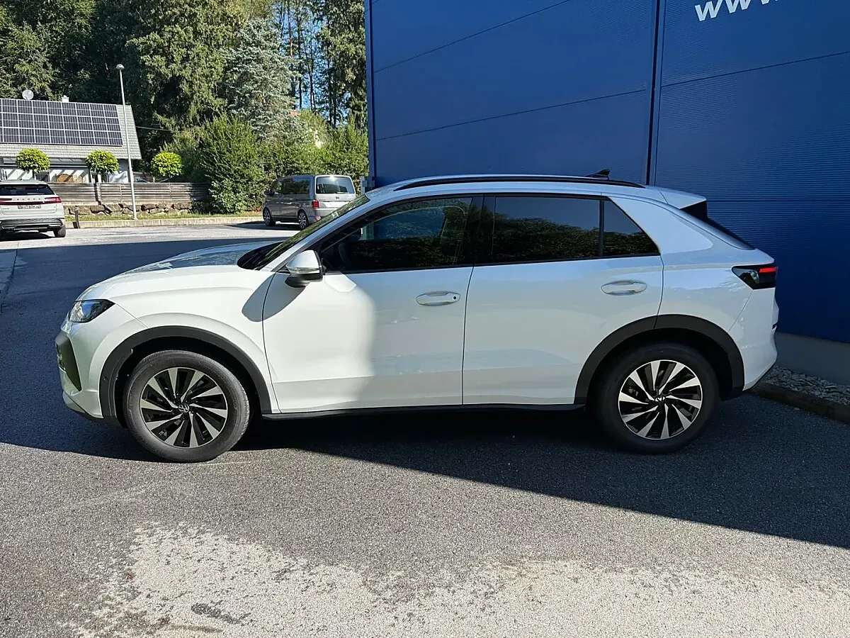Volkswagen T-Roc Life 2026 photo 3