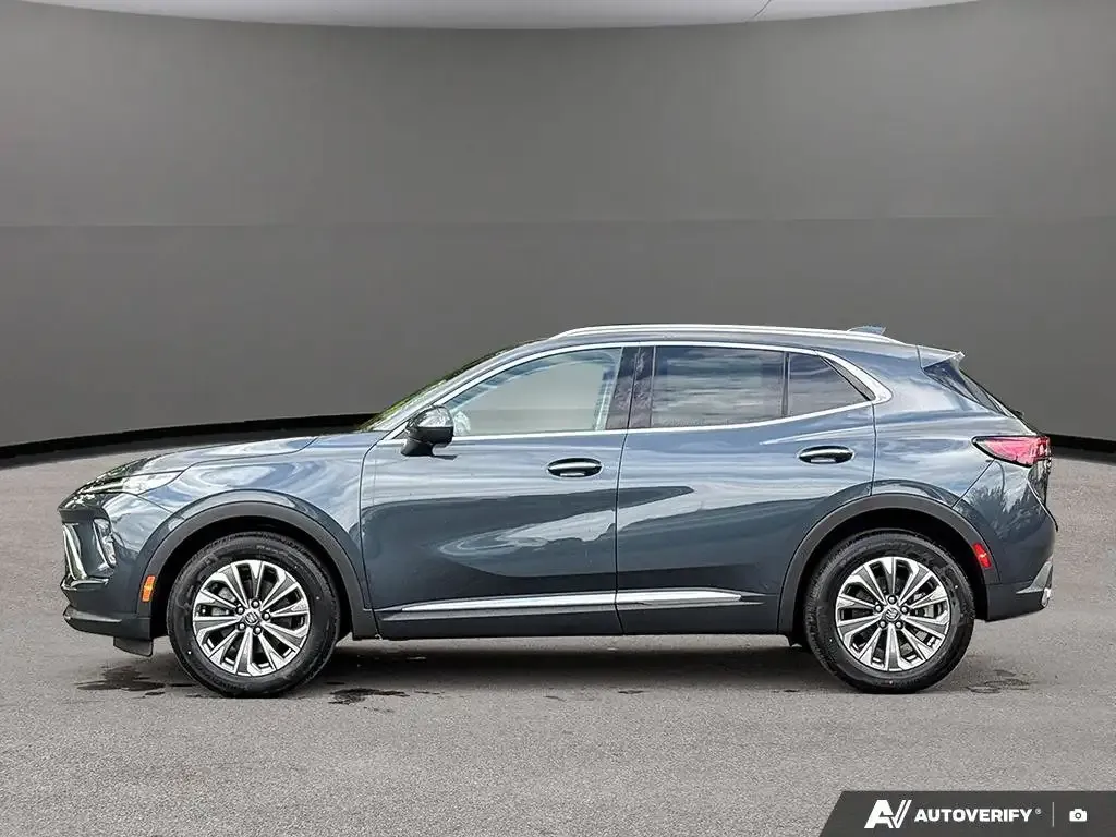 Buick Envision 2026 photo 2