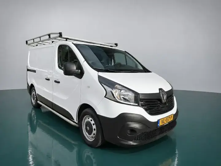 Renault Trafic 2015 photo 3