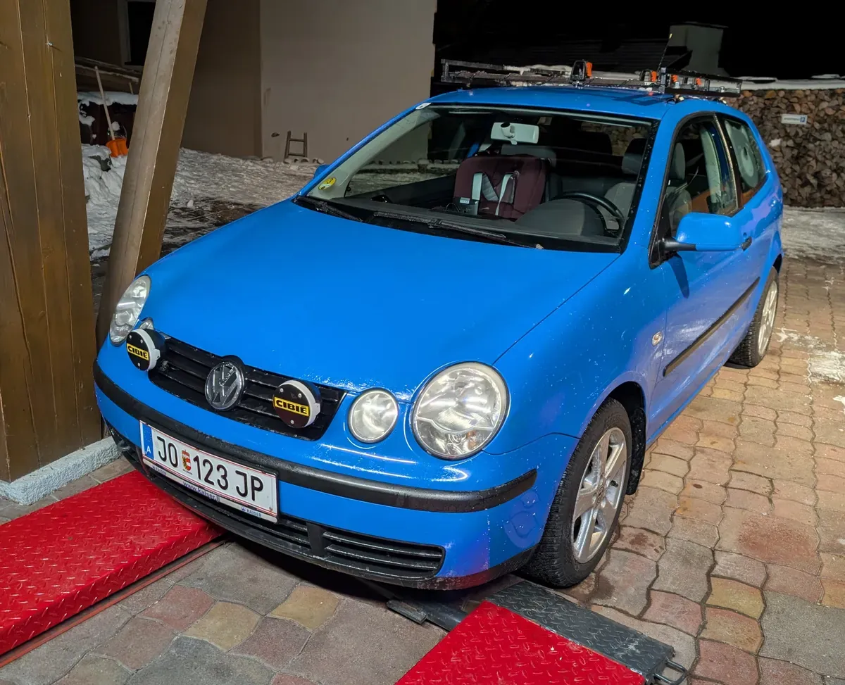 Volkswagen Polo 2003 photo 2