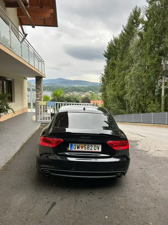 Audi A5 2012 photo 2