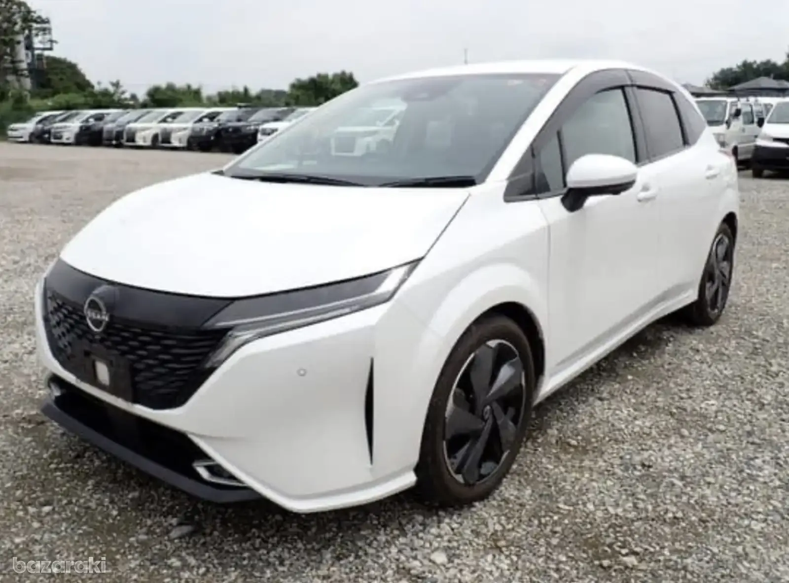 Nissan Aura