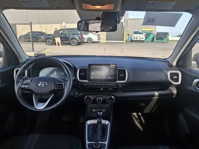 Hyundai Venue 2025 photo 5
