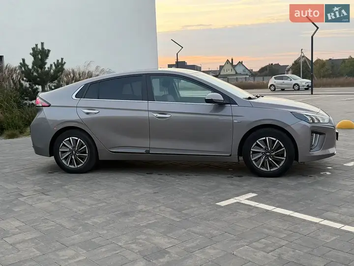 Hyundai Ioniq 2019 photo 4