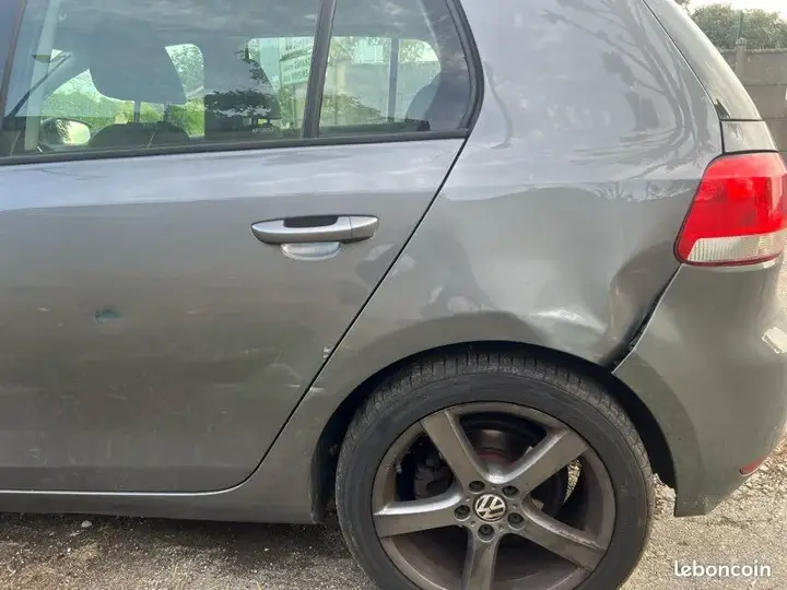 Volkswagen Golf 2011 photo 4