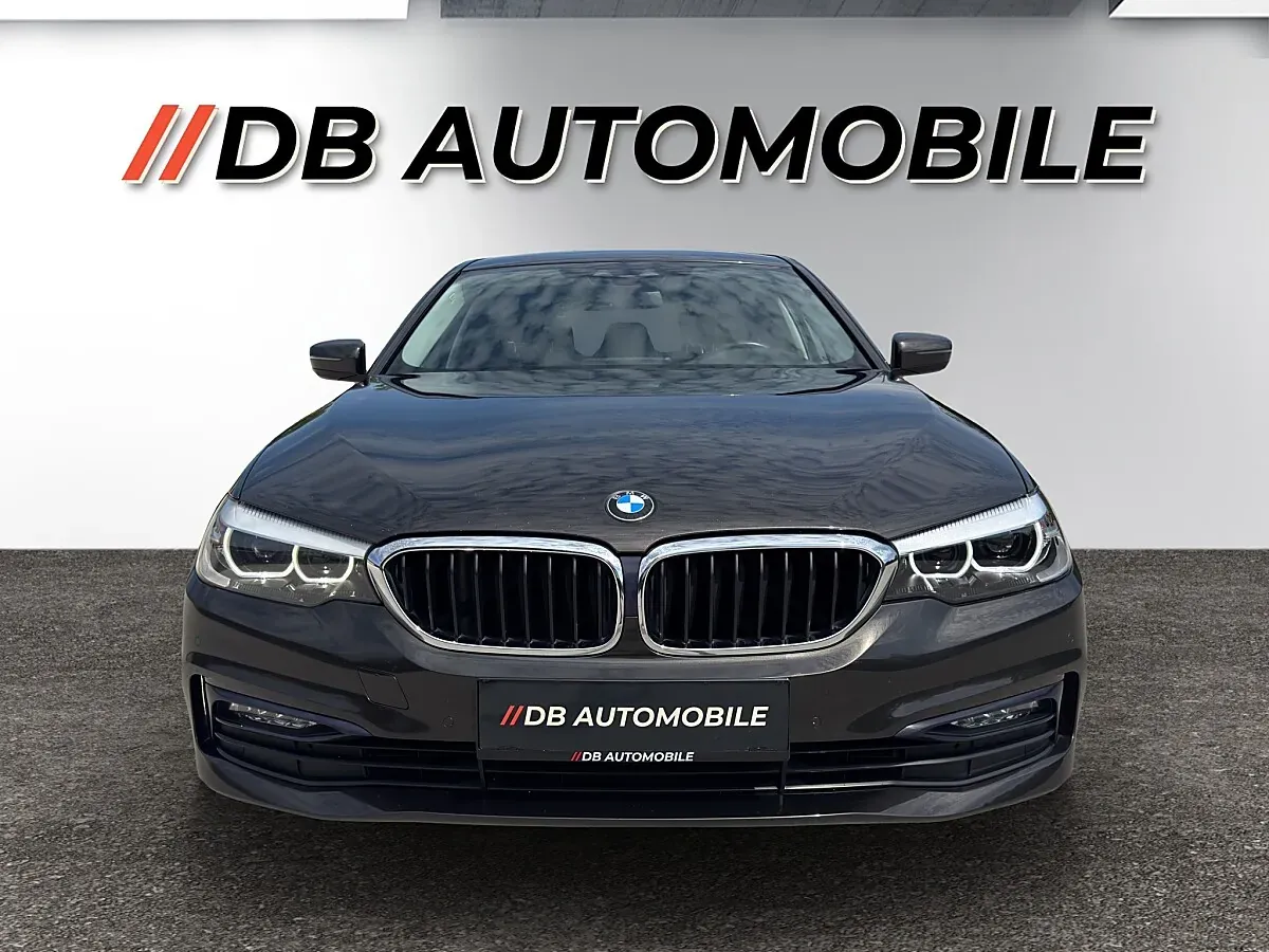 BMW 5 Series 2017 photo 2