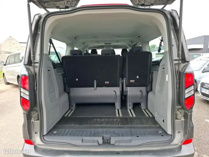 Ford Tourneo Custom 2024 photo 3