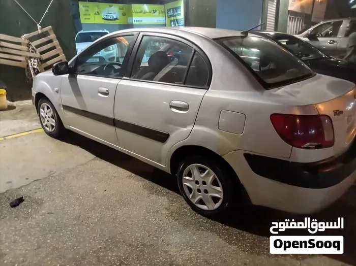 Kia Rio 2007 photo 4