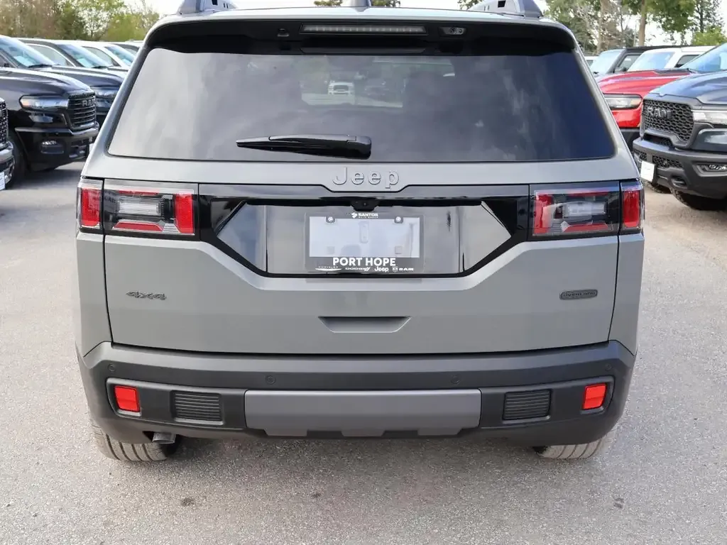 Jeep Cherokee 2026 photo 4