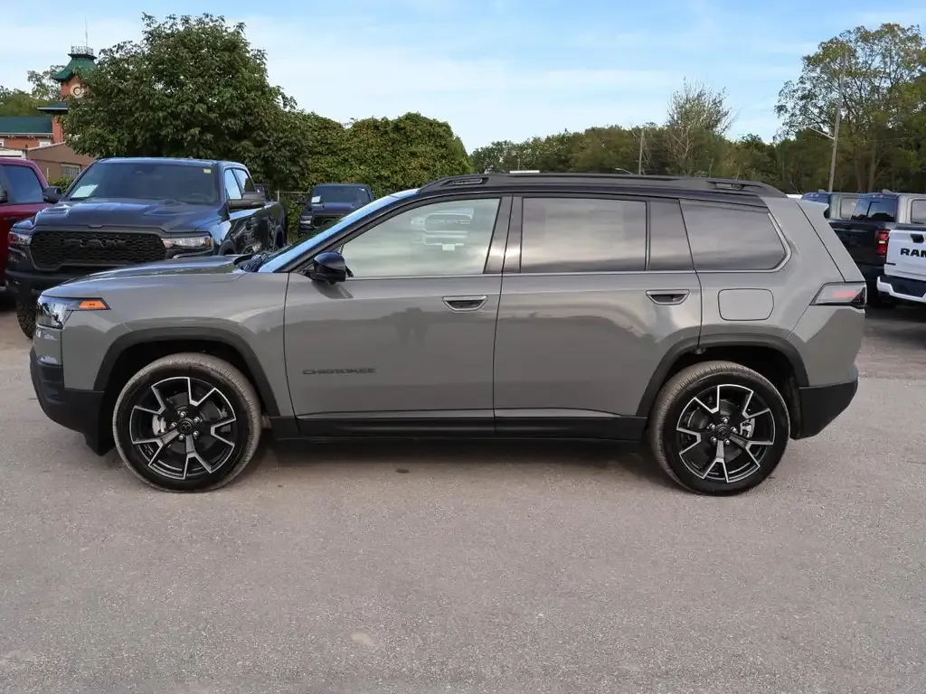 Jeep Cherokee 2026 photo 2