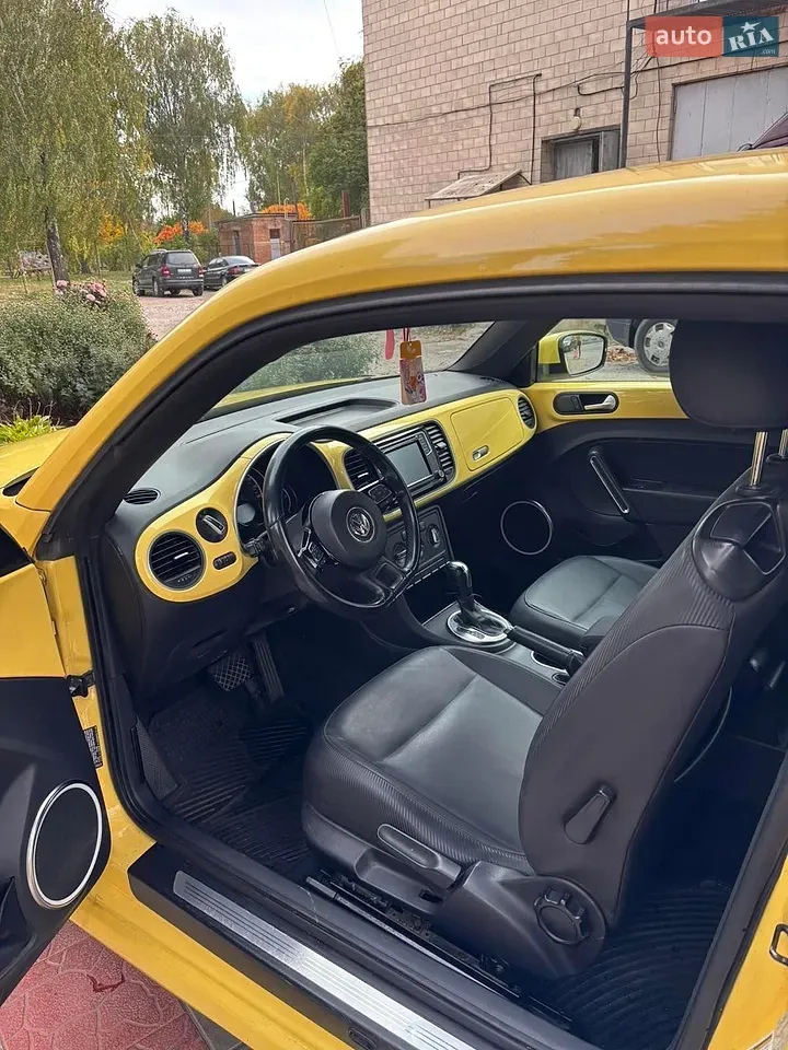Volkswagen Beetle 2012 photo 4