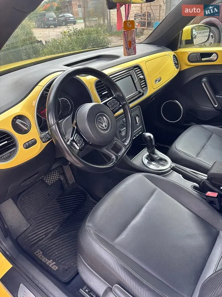 Volkswagen Beetle 2012 photo 5