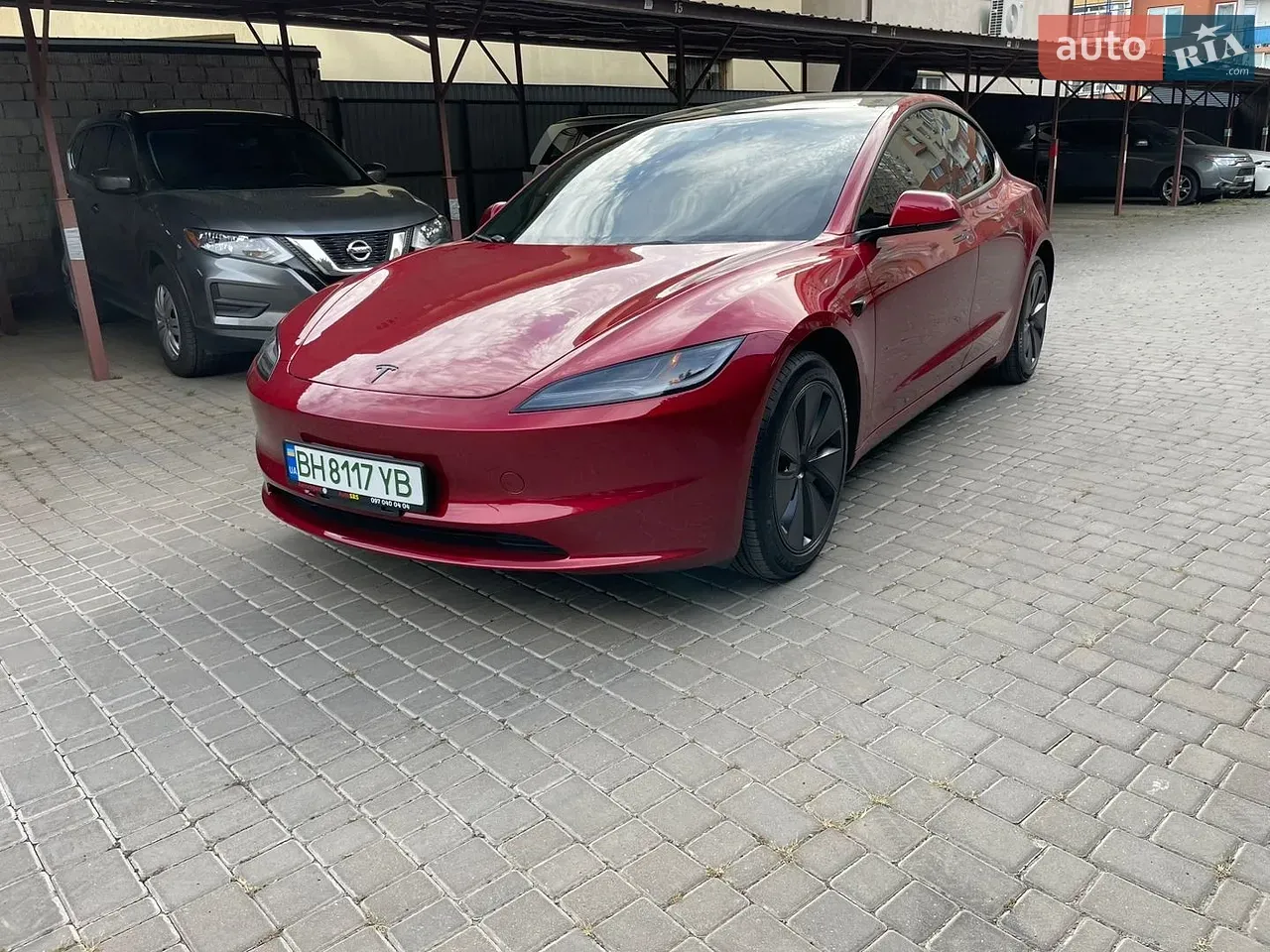 Tesla Model 3 2025 photo 2