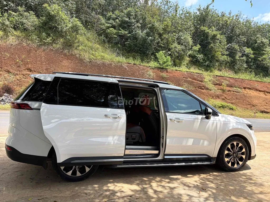 Kia Carnival 2024 photo 2