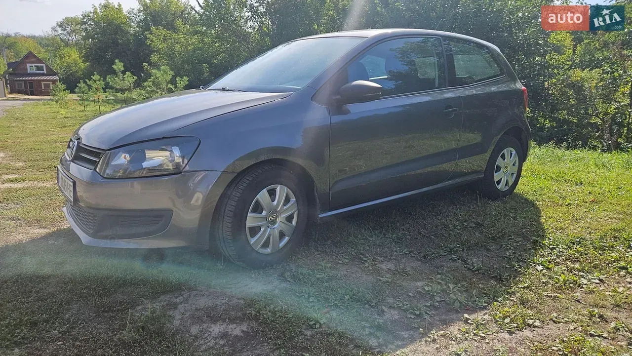 Volkswagen Polo 2010 photo 3