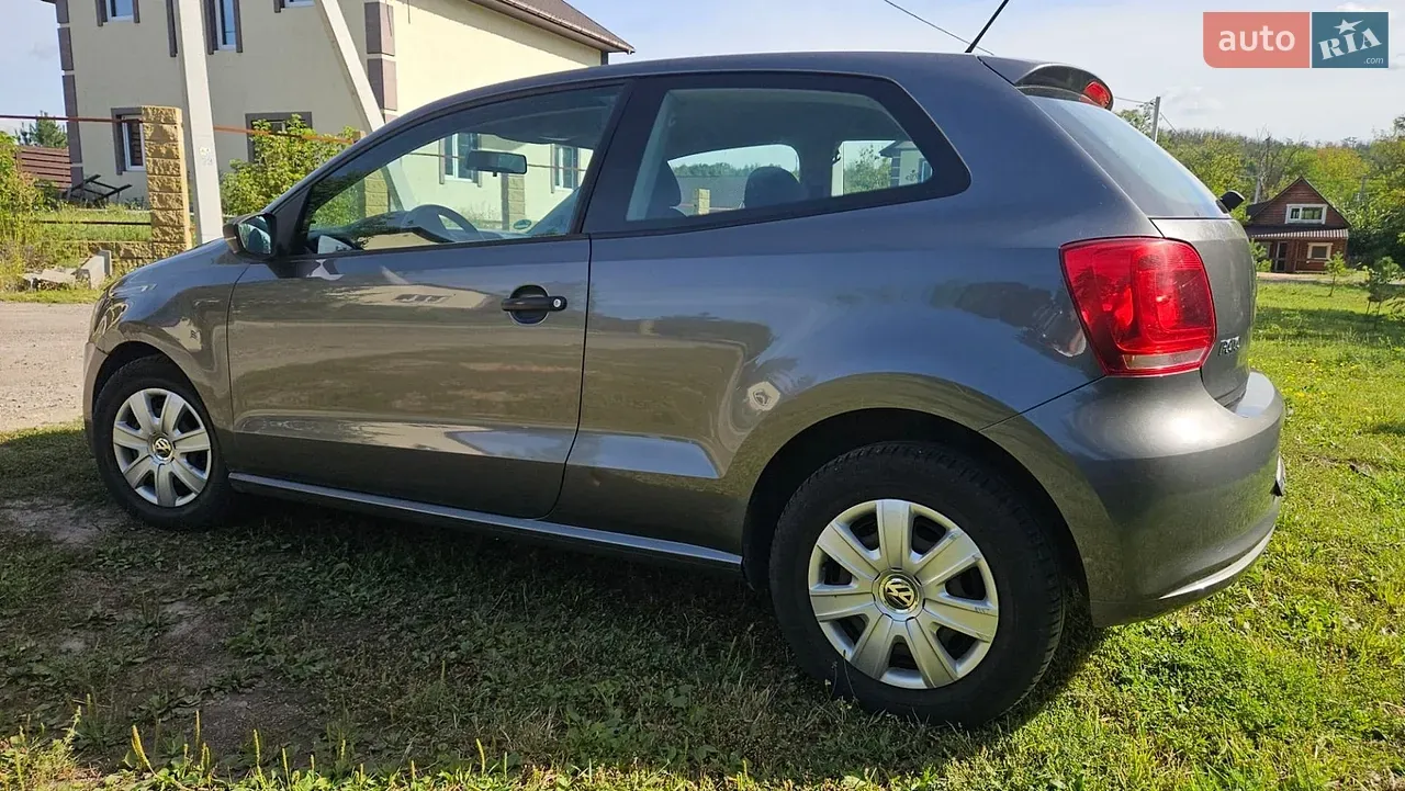 Volkswagen Polo 2010 photo 4