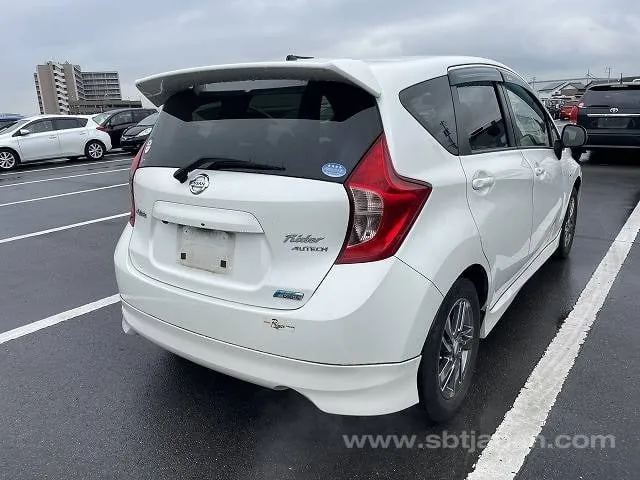 Nissan Dba-E12 2014 photo 4