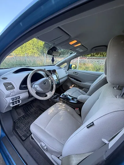 Nissan Leaf 2012 photo 5