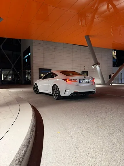 Lexus Rc300H 2016 photo 5